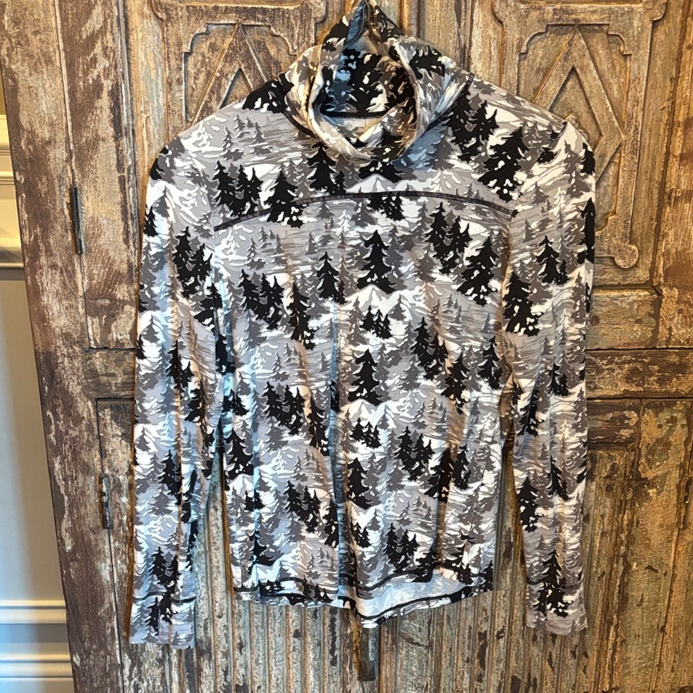 Talbots Monochrome Tree-Pattern Long Sleeve Top